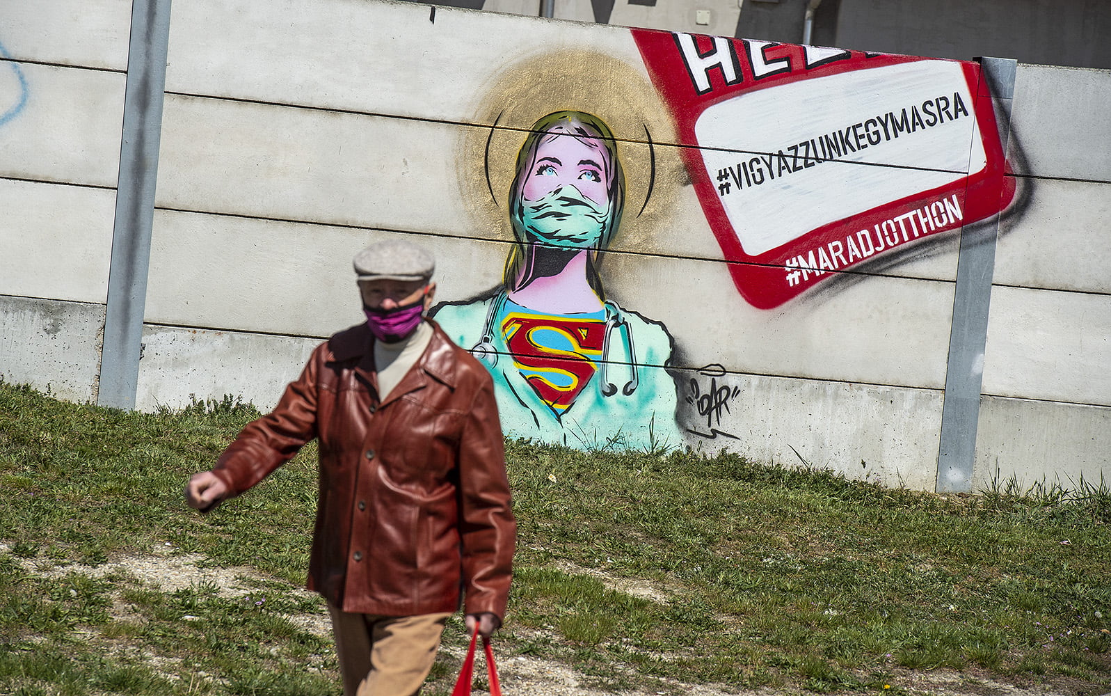 Koronavírus Street Art: Az új hősök