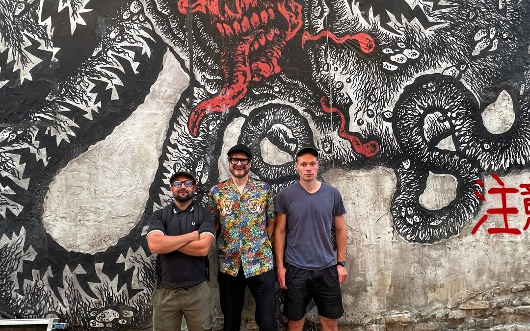 King Freak legnagyobb filmes paste up-ja